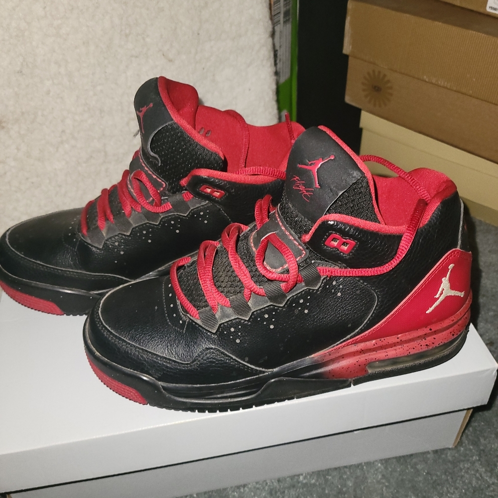 Nike Air Jordans flight origin 2